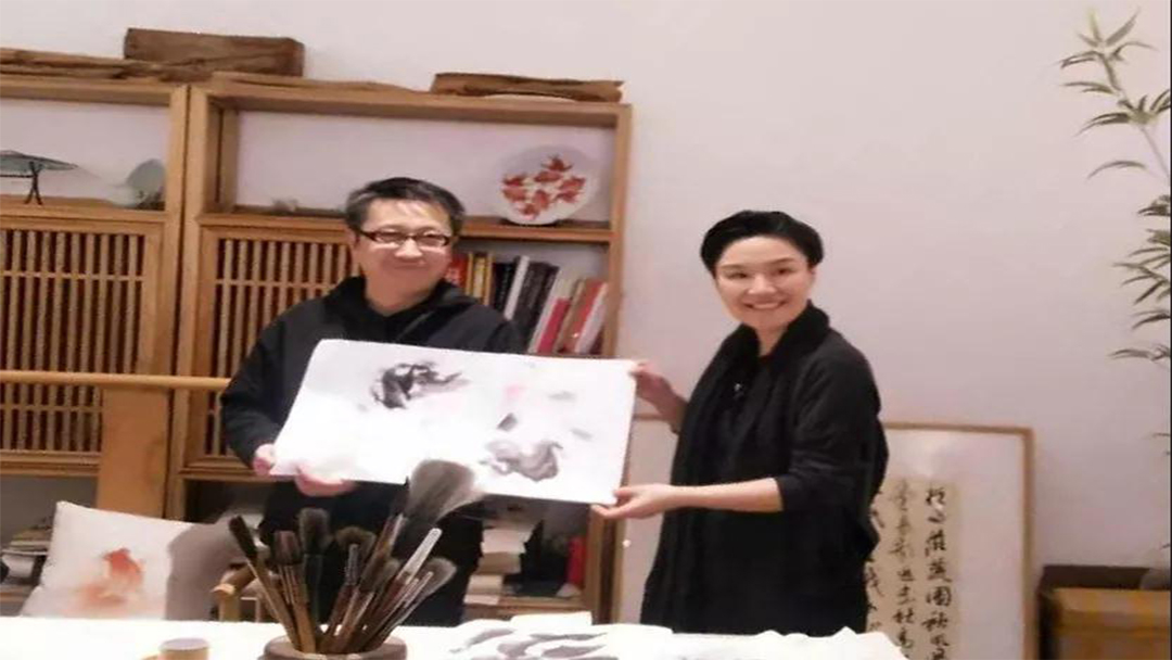 七国留学生参观「金鱼满堂文化艺术馆」连连赞叹